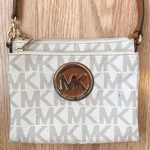 Micheal Kors Crossbody